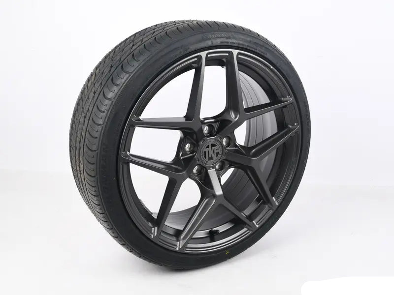 19" Tekniform Style 013 Wheel & Tire Package - 235/35/19 Tire *Scratch And Dent*